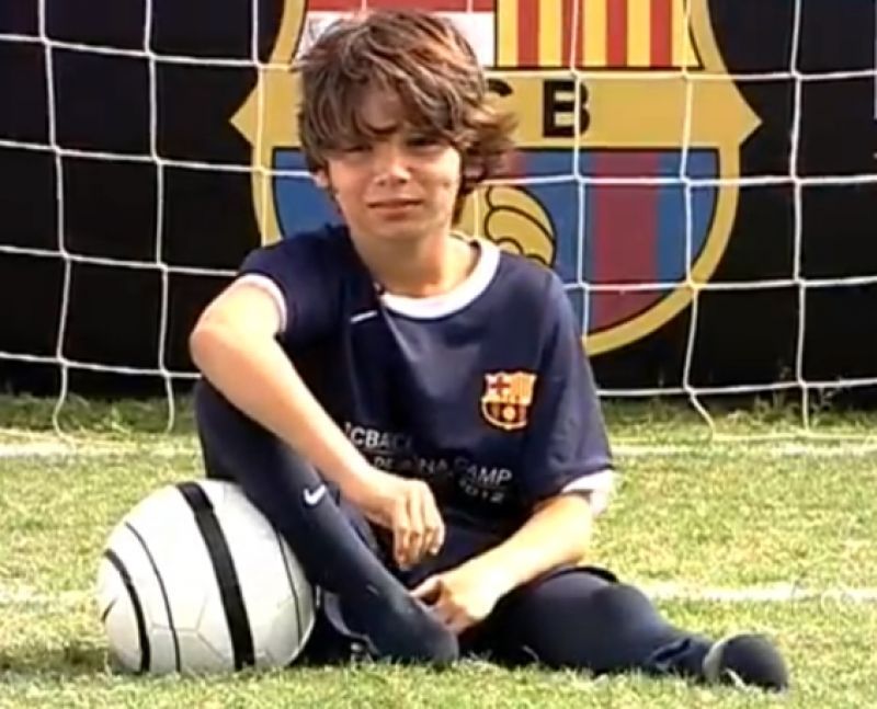 VIDEO: NI�O SIN PIES SE PRUEBA EN EL BARCELONA