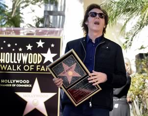 PAUL MCCARTNEY TIENE ESTRELLA EN EL PASEO DE LA FAMA