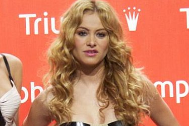 PAULINA RUBIO DE NOVIA CON IMPORTANTE EMPRESARIO