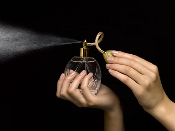 �D�NDE ES MEJOR APLICAR EL PERFUME?