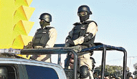 PARAM�DICO INTENTA INGRESAR DROGAS EN PENAL DEL DF