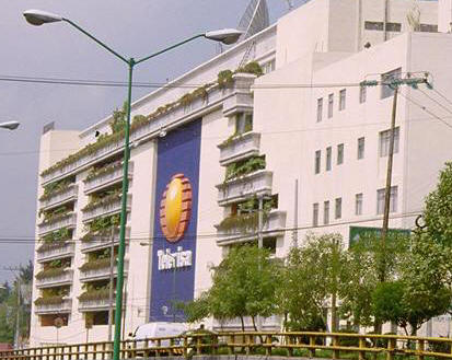 IUSACELL-TELEVISA ARREMETEN CONTRA CFC