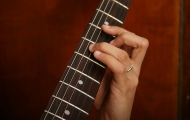 BENEFICIOS DE TOCAR UN INSTRUMENTO MUSICAL