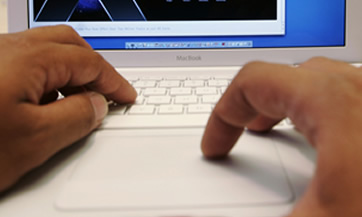 LAS DECISIONES MAS NECIAS DE APPLE