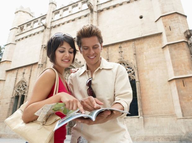 CU�NTA GANANCIA GENERA EL TURISMO EN TODO EL MUNDO