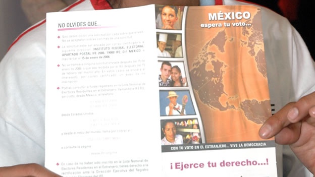 �POR QU� NO VOTAN LOS MEXICANOS QUE EST�N EN EL EXTRANJERO?