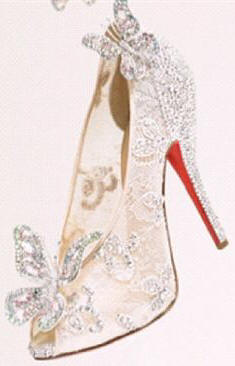 EL ZAPATITO DE CRISTAL DE CENICIENTA BY CHRISTIAN LOUBOUTIN