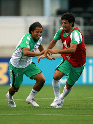 FIFA elogia a Vela y a Giovani