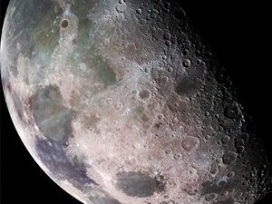 ¿Cómo es el agua de la Luna?