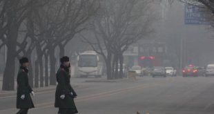 Pekín emite alerta naranja por contaminación