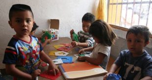 Insólito: Va por su hijo a la guardería y se lo entregan muerto
