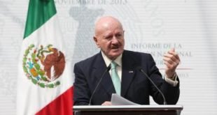Renuncia Manuel Mondrágón, el titular de la Comisión Nacional de Seguridad