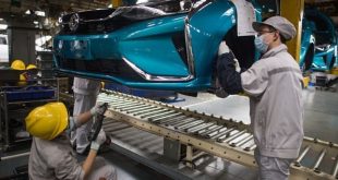 La industria automovilística se hunde y obliga a buscar otros sectores para invertir